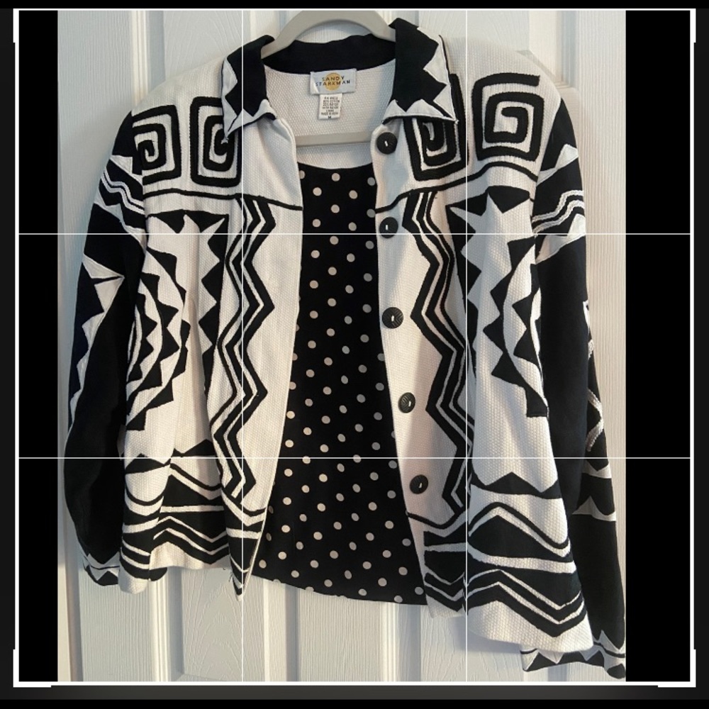 Sandy Starkman.. black & white print jacket.. size Medium.. perfect